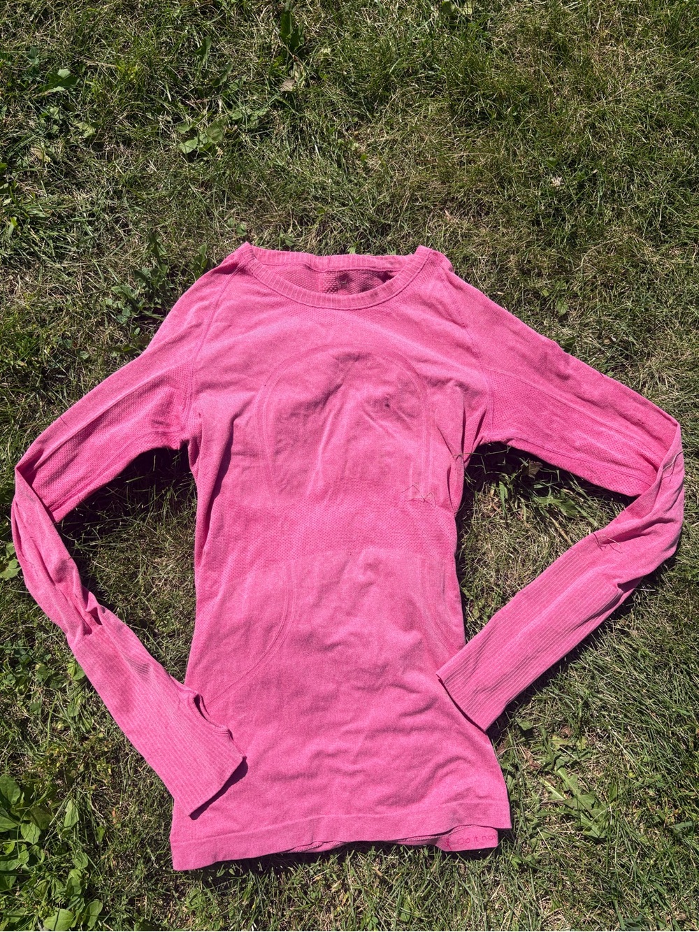 Lululemon Swiftly Tech Long Sleeve Pink Seamless Running Top Fits Women’s 6/8